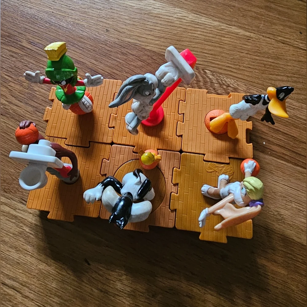 Looney Tunes Space Jam Vintage McDonald's Toys from 1996 Lot of Qty 6